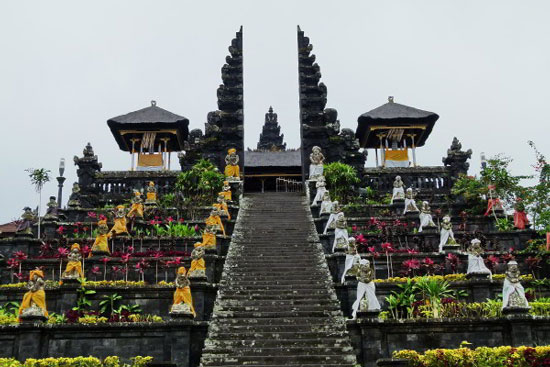 Mother-Temple-of-Besakih-Bali-Indonesia