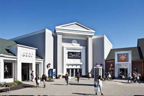Woodbury Common Premium Outlets in New York